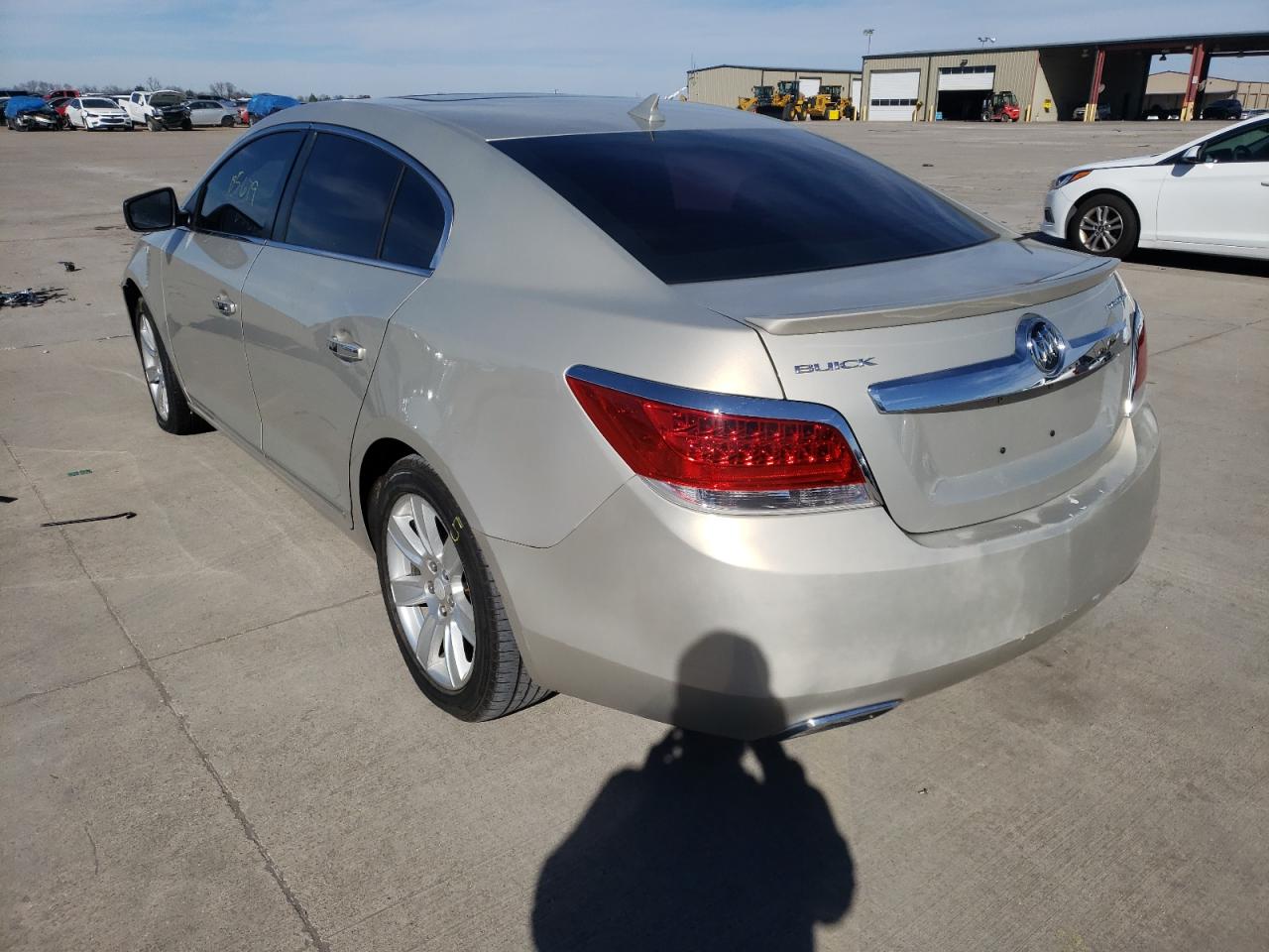 Photo 3 from auction – 2012 BUICK LACROSSE with VIN 1G4GC5G32CF215556