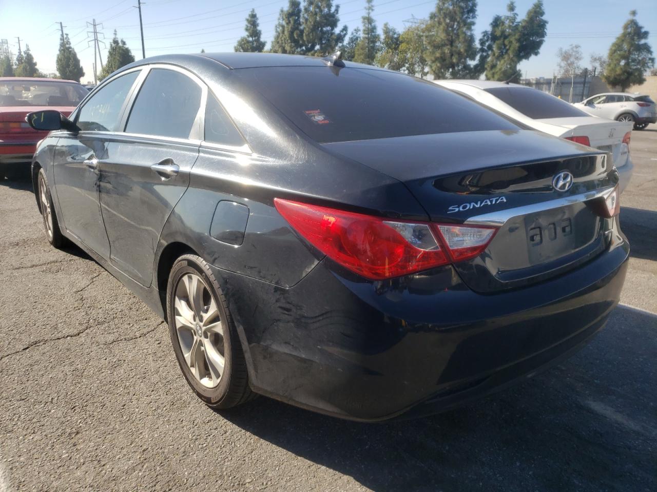 Photo 3 from auction – 2013 HYUNDAI SONATA SE with VIN 5NPEC4AC6DH531046