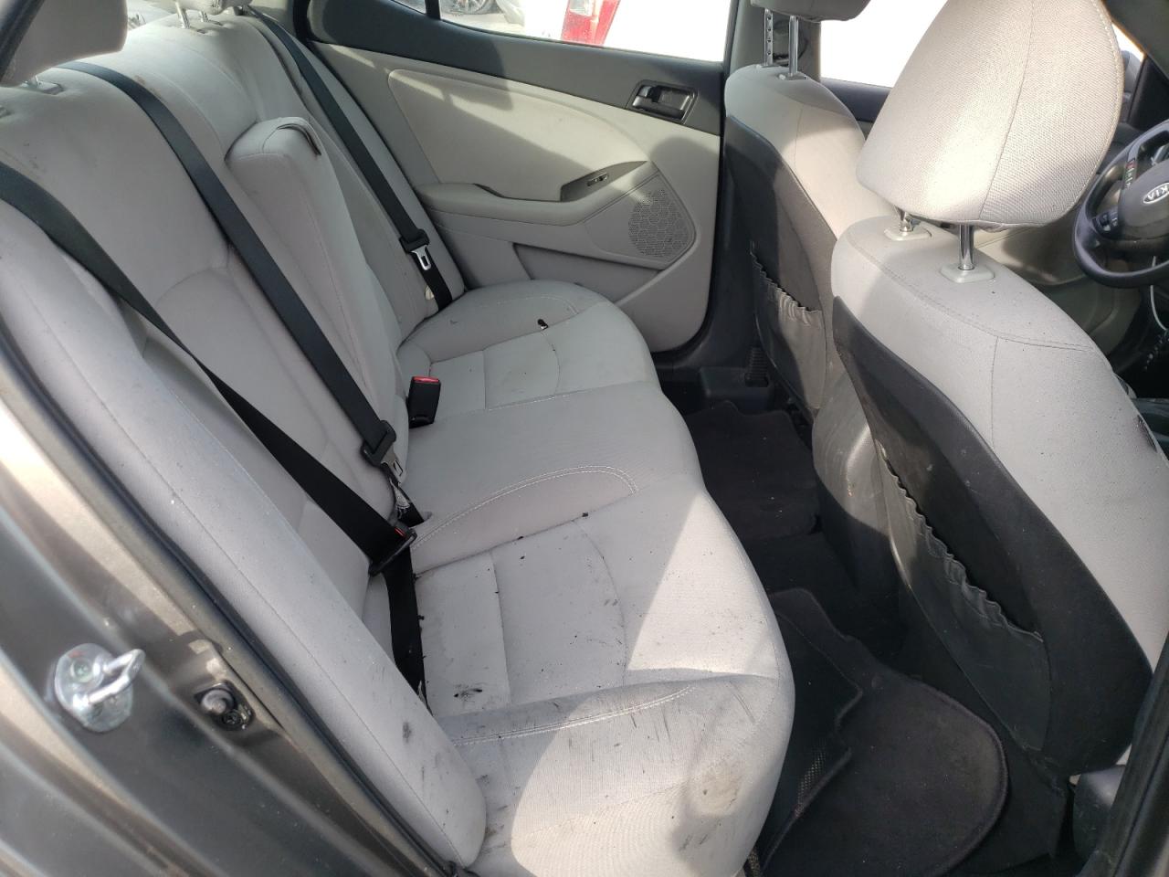 Photo 6 from auction – 2012 KIA OPTIMA LX with VIN 5XXGM4A71CG060653