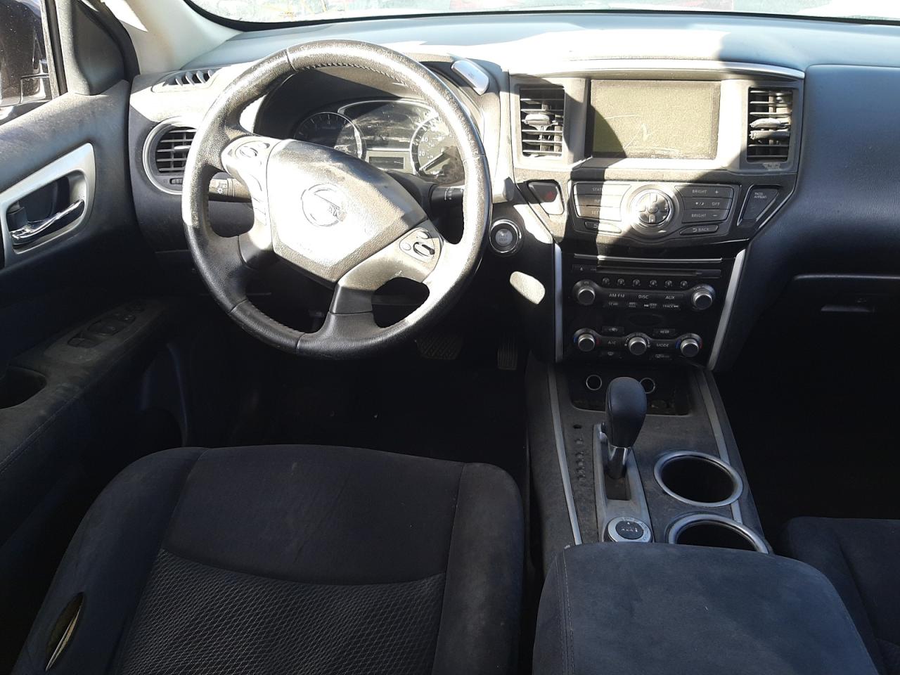 Photo 9 from auction – 2014 NISSAN PATHFINDER with VIN 5N1AR2MM9EC650675