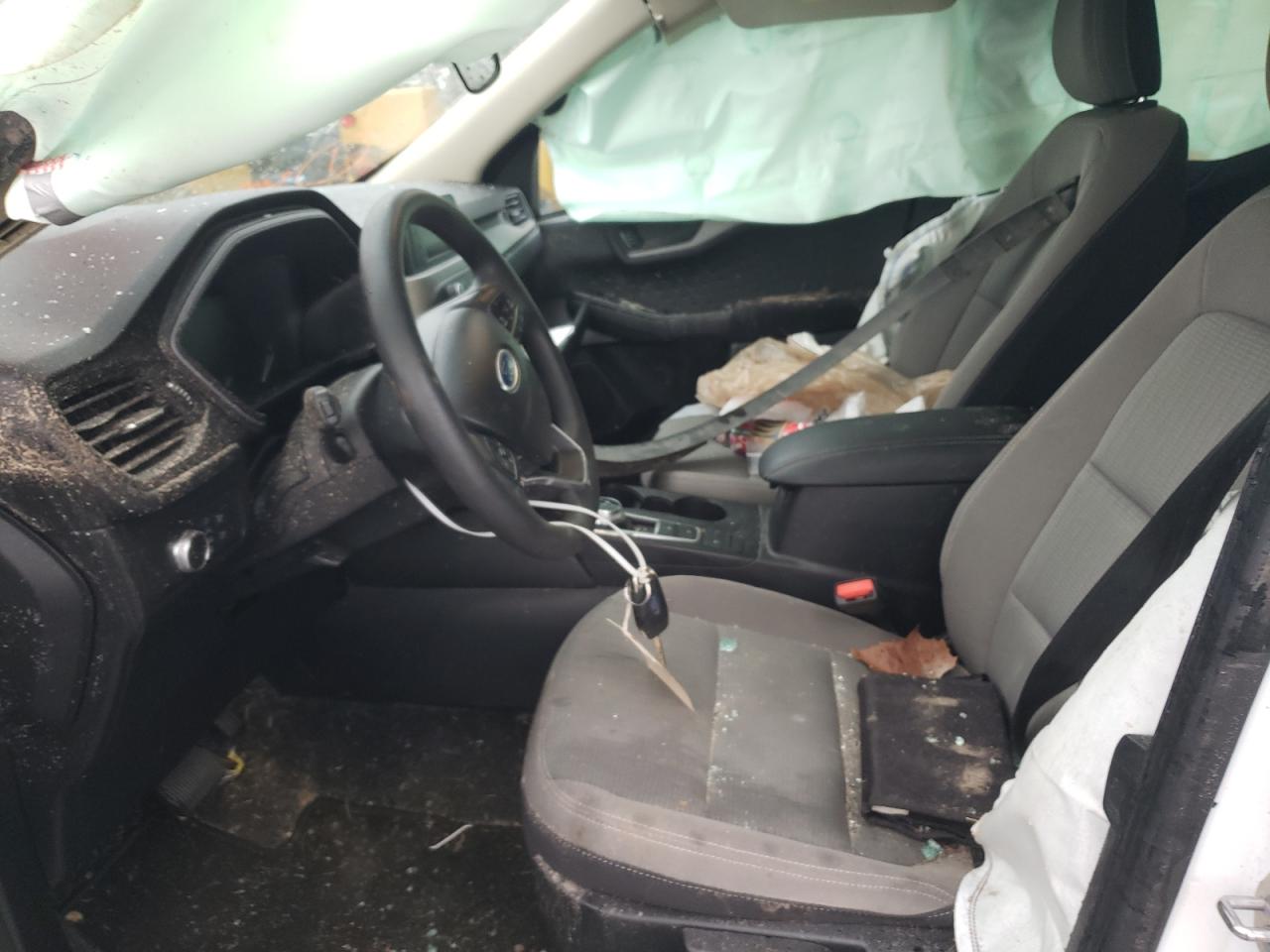 Photo 5 from auction – 2020 FORD ESCAPE S with VIN 1FMCU0F64LUA46453