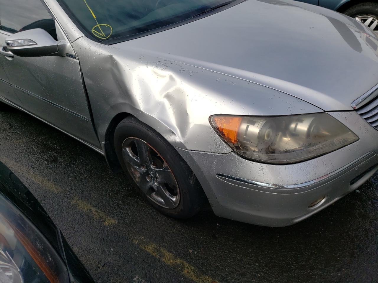 Photo 9 from auction – 2005 ACURA RL with VIN JH4KB16595C015368