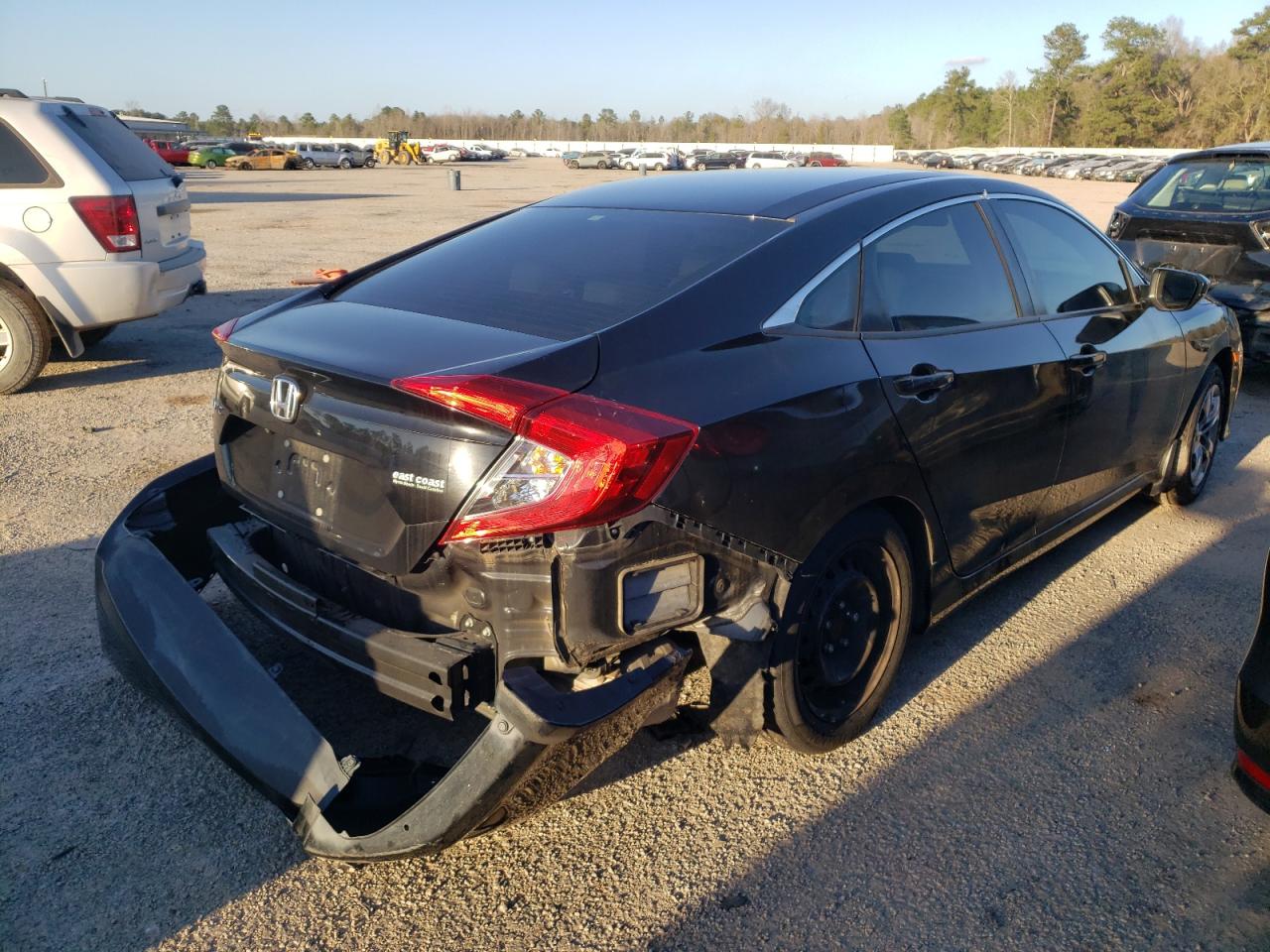 Photo 4 from auction – 2016 HONDA CIVIC LX with VIN 19XFC2F51GE044462
