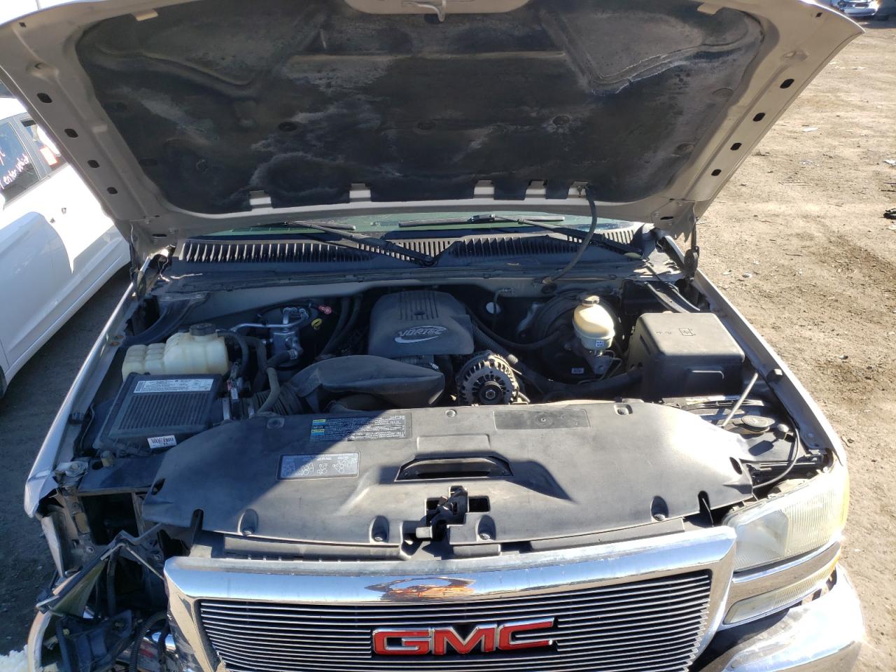 Photo 7 from auction – 2006 GMC NEW SIERRA with VIN 2GTEC13T761165243