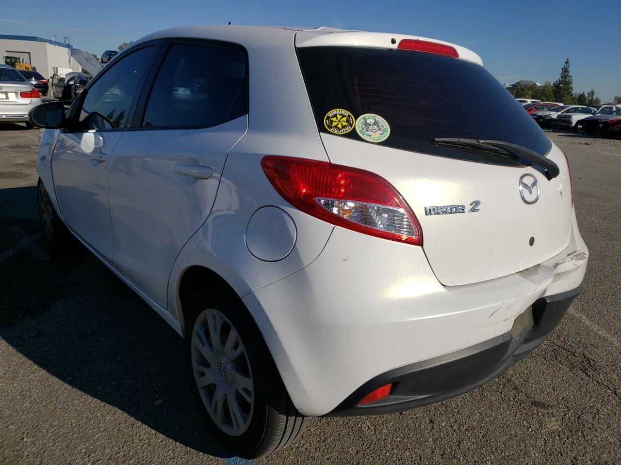 Photo 3 from auction – 2013 MAZDA MAZDA2 with VIN JM1DE1KZ7D0156580