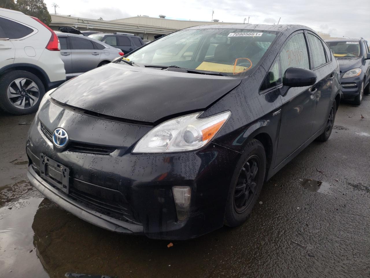 Photo 2 from auction – 2015 TOYOTA PRIUS with VIN JTDKN3DU8F0439982