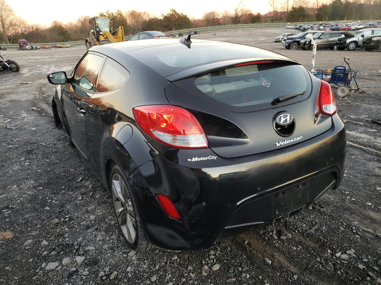 Photo 3 from auction – 2014 HYUNDAI VELOSTER with VIN KMHTC6AD9EU182477