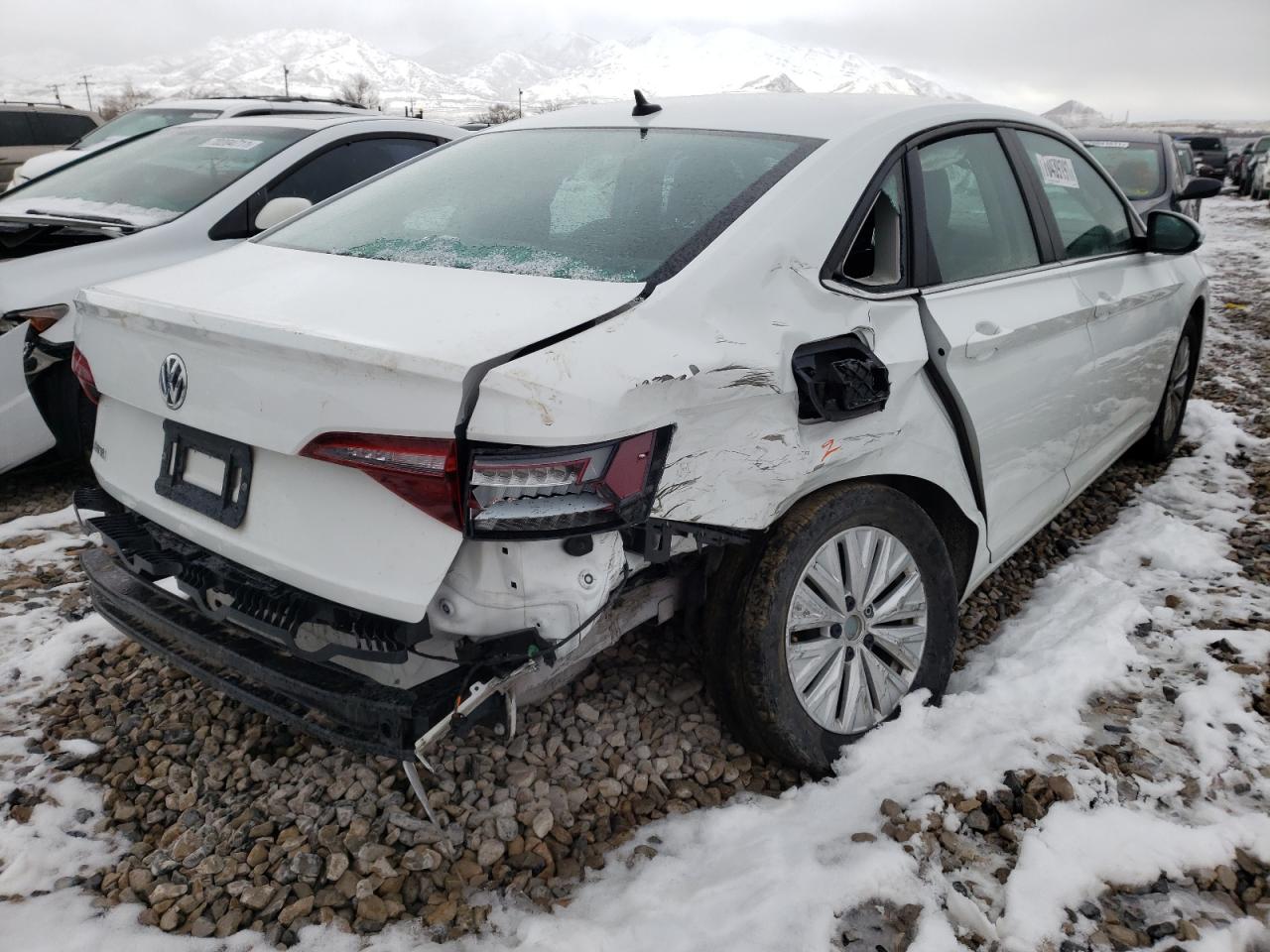 Photo 4 from auction – 2019 VOLKSWAGEN JETTA S with VIN 3VWC57BU2KM255575