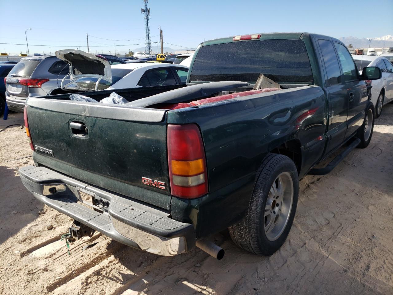 Photo 4 from auction – 2002 GMC NEW SIERRA with VIN 2GTEC19V321417329