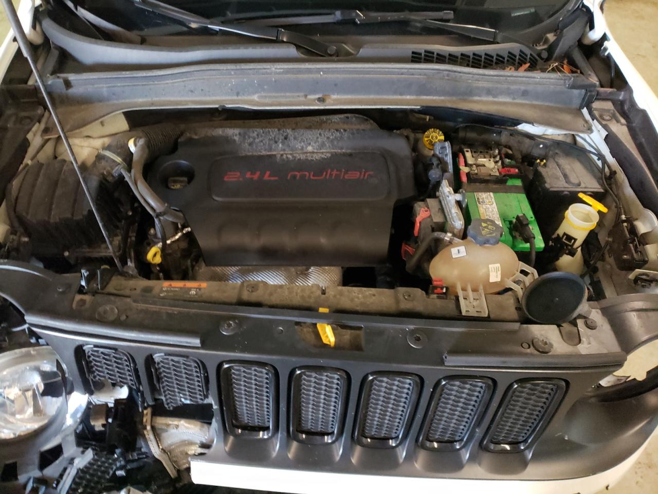 Photo 7 from auction – 2017 JEEP RENEGADE L with VIN ZACCJABB6HPG30593
