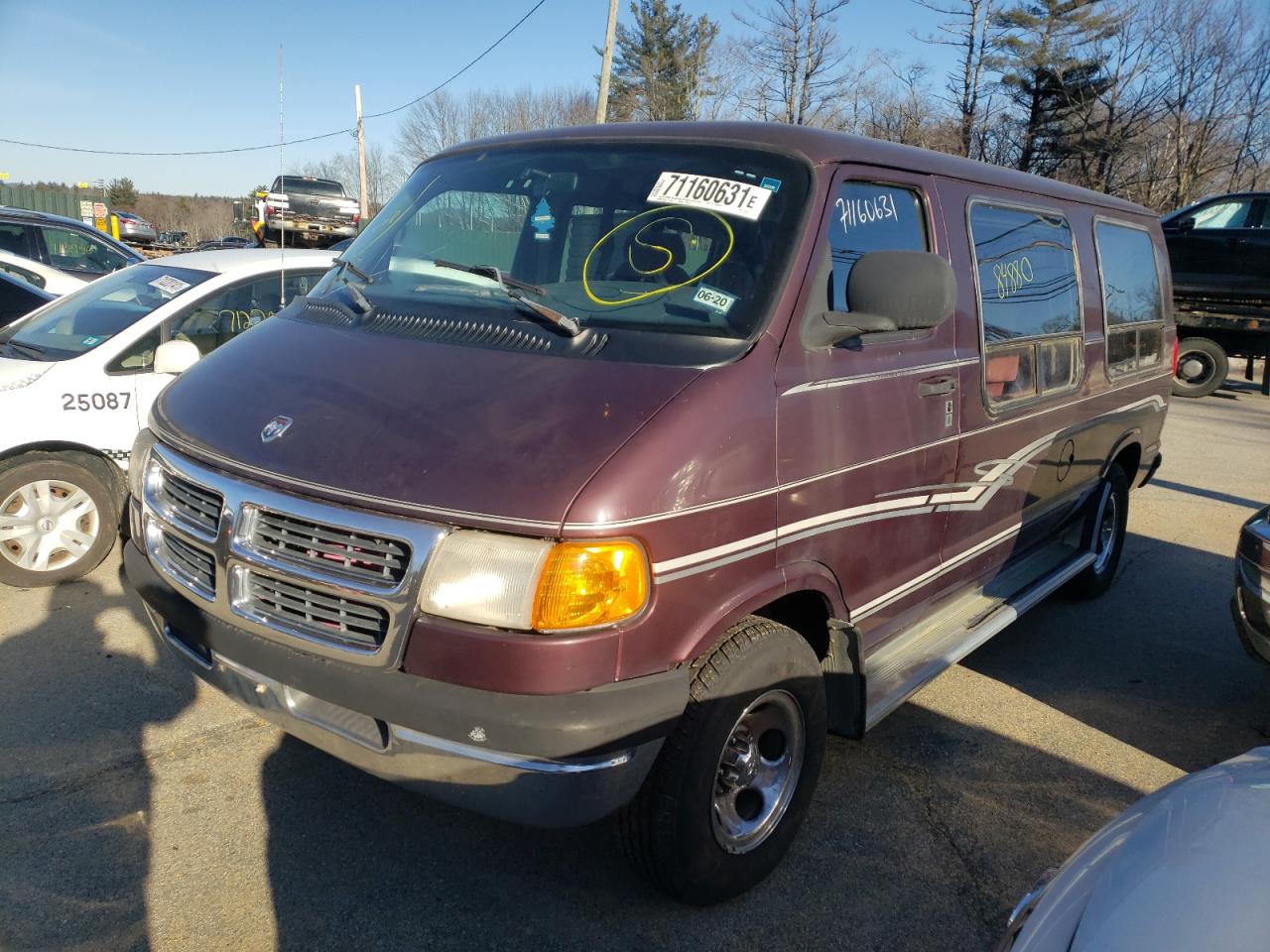 Photo 2 from auction – 1998 DODGE RAM VAN B1 with VIN 2B6HB11Y2WK136326