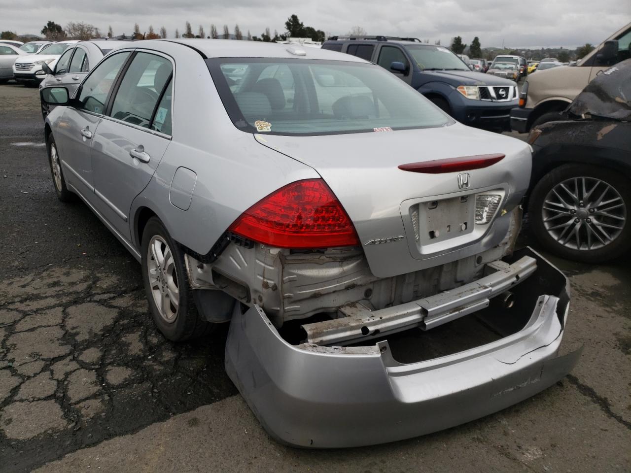 Photo 3 from auction – 2007 HONDA ACCORD with VIN 1HGCM56837A205541
