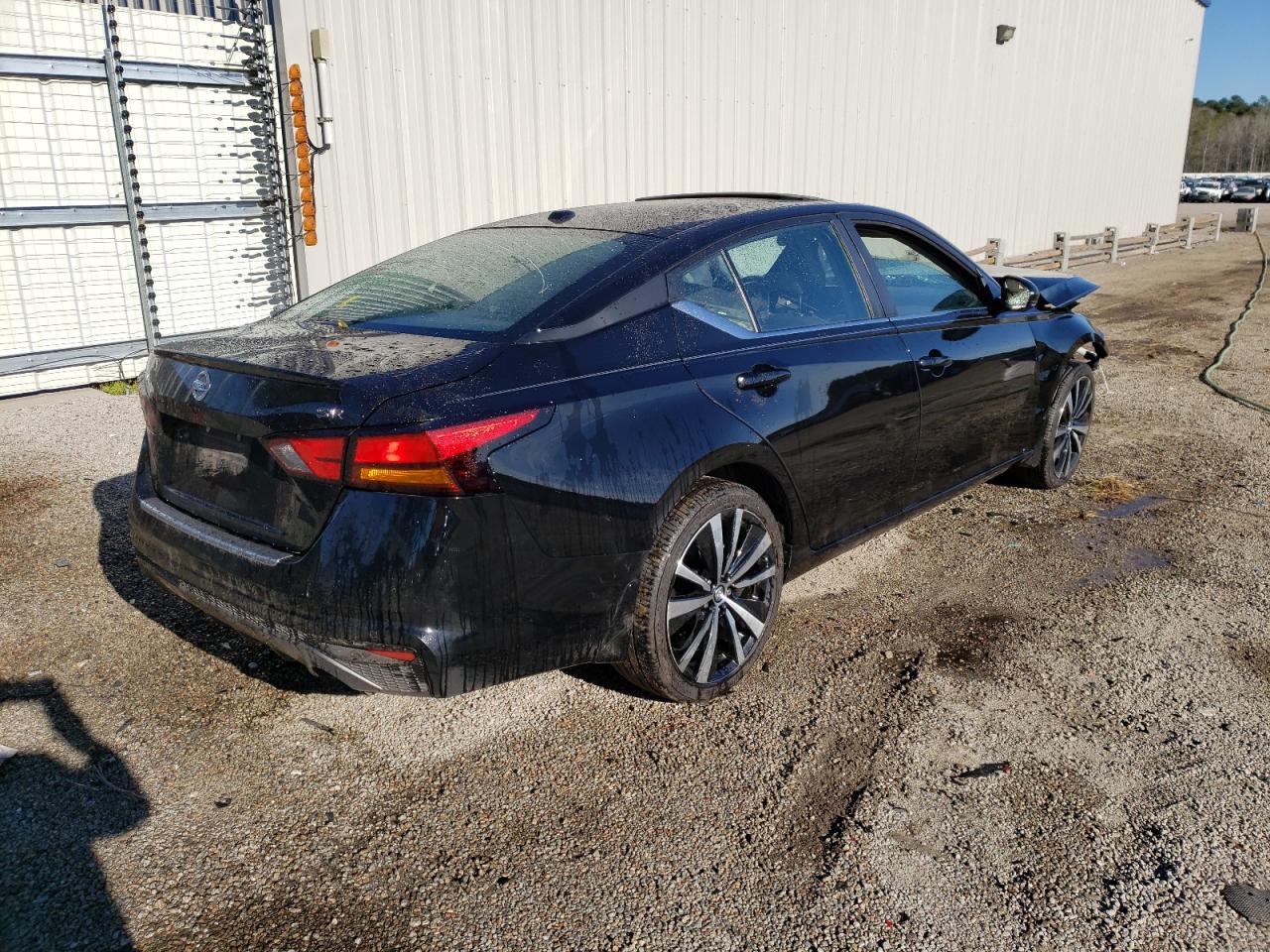 Photo 4 from auction – 2021 NISSAN ALTIMA SR with VIN 1N4BL4CV6MN372682
