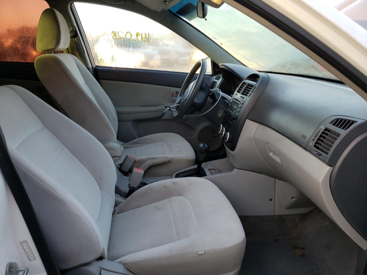 Photo 5 from auction – 2009 KIA SPECTRA EX with VIN KNAFE221895634487