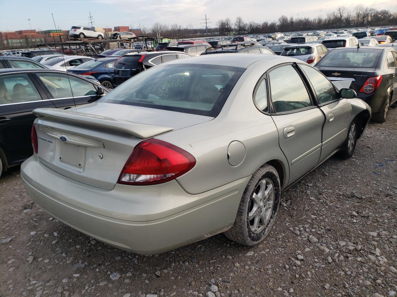 Photo 4 from auction – 2006 FORD TAURUS SEL with VIN 1FAFP56U46A214320