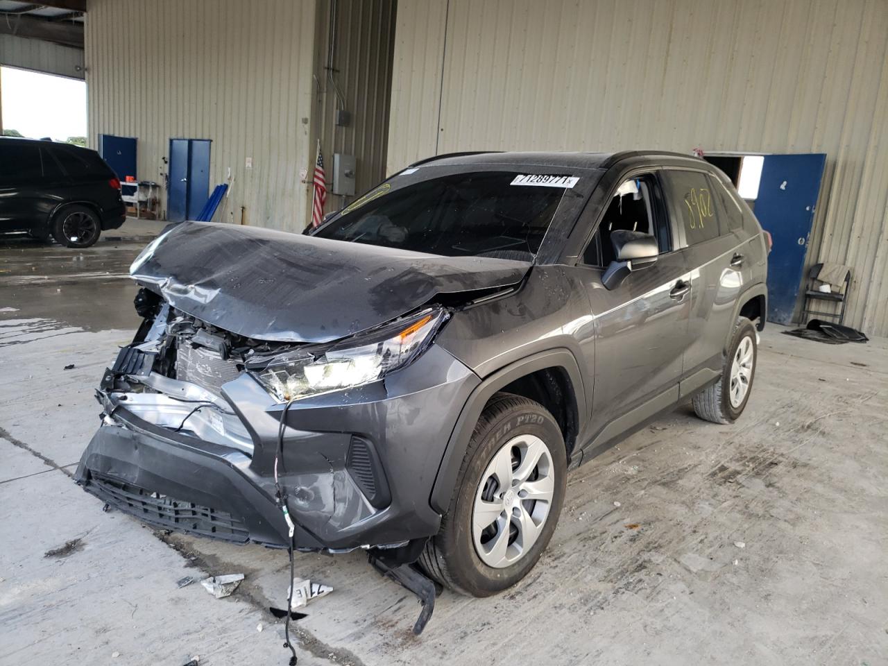 Photo 2 from auction – 2021 TOYOTA RAV4 LE with VIN 2T3H1RFV3MC104430