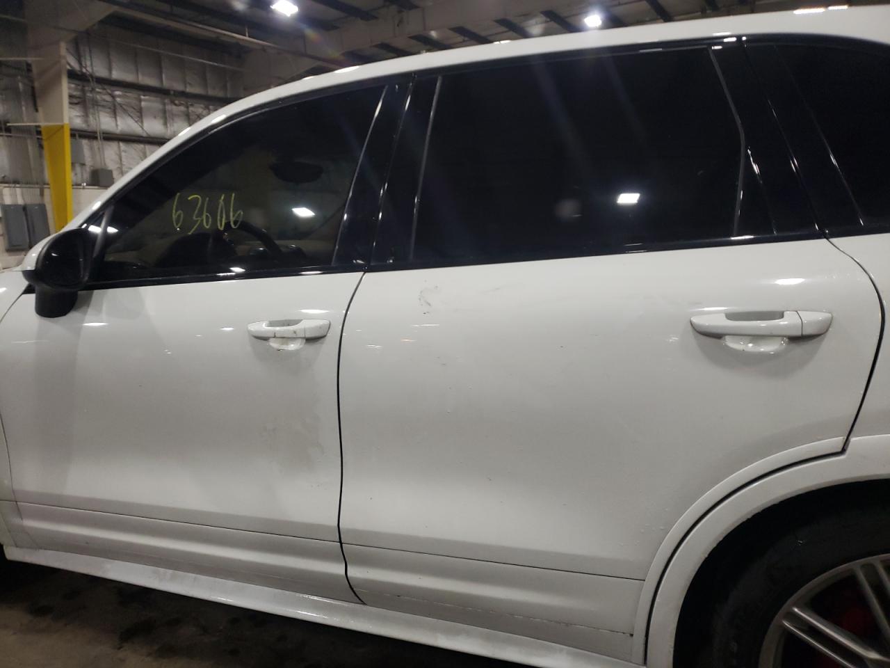 Photo 9 from auction – 2013 PORSCHE CAYENNE GT with VIN WP1AD2A2XDLA77191