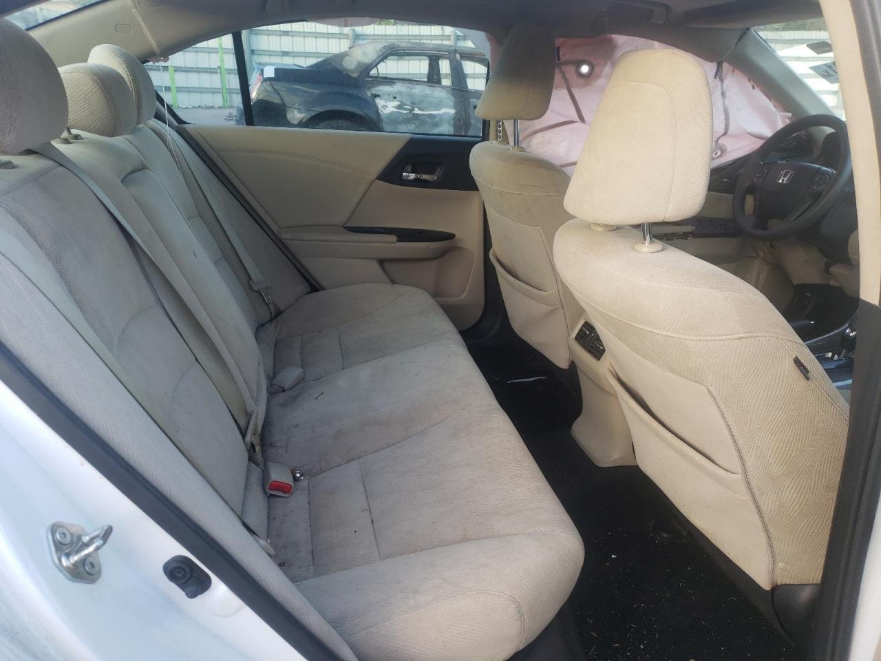 Photo 6 from auction – 2015 HONDA ACCORD EX with VIN 1HGCR2F76FA273113