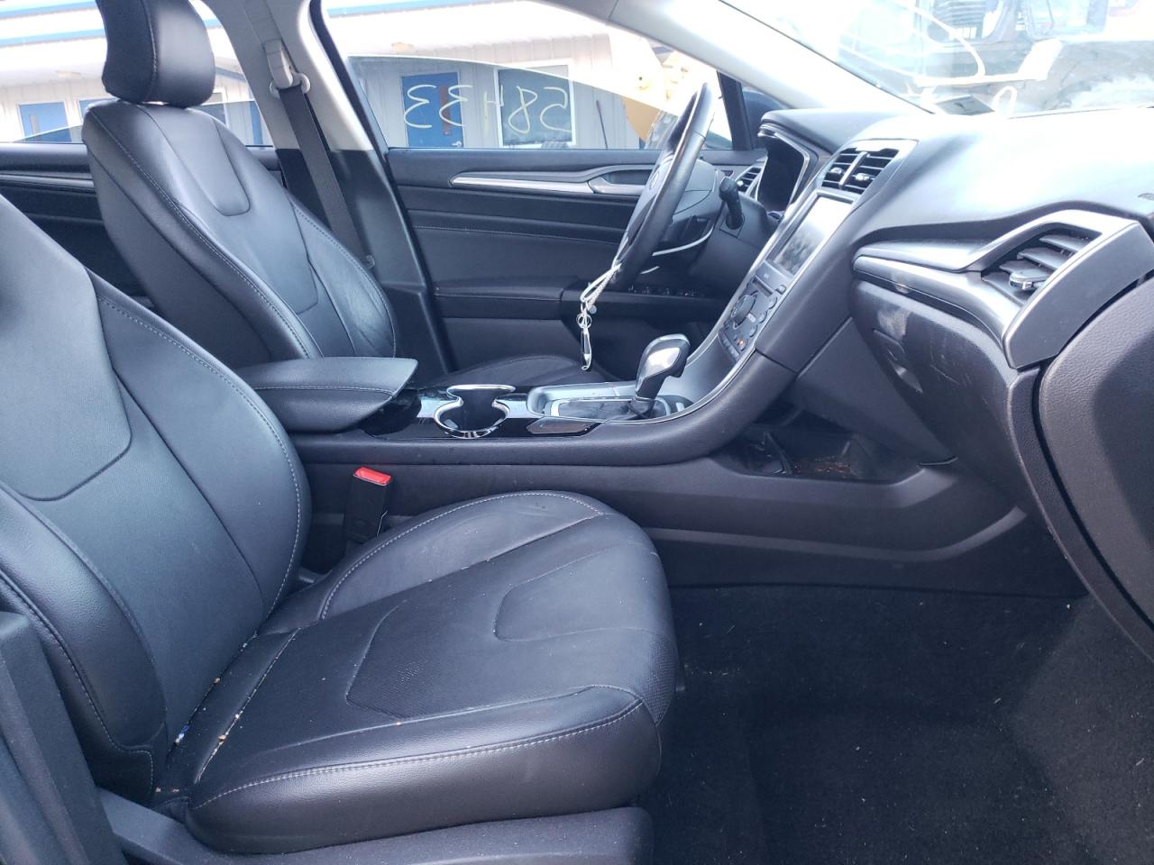 Photo 5 from auction – 2016 FORD FUSION TIT with VIN 3FA6P0K95GR238704
