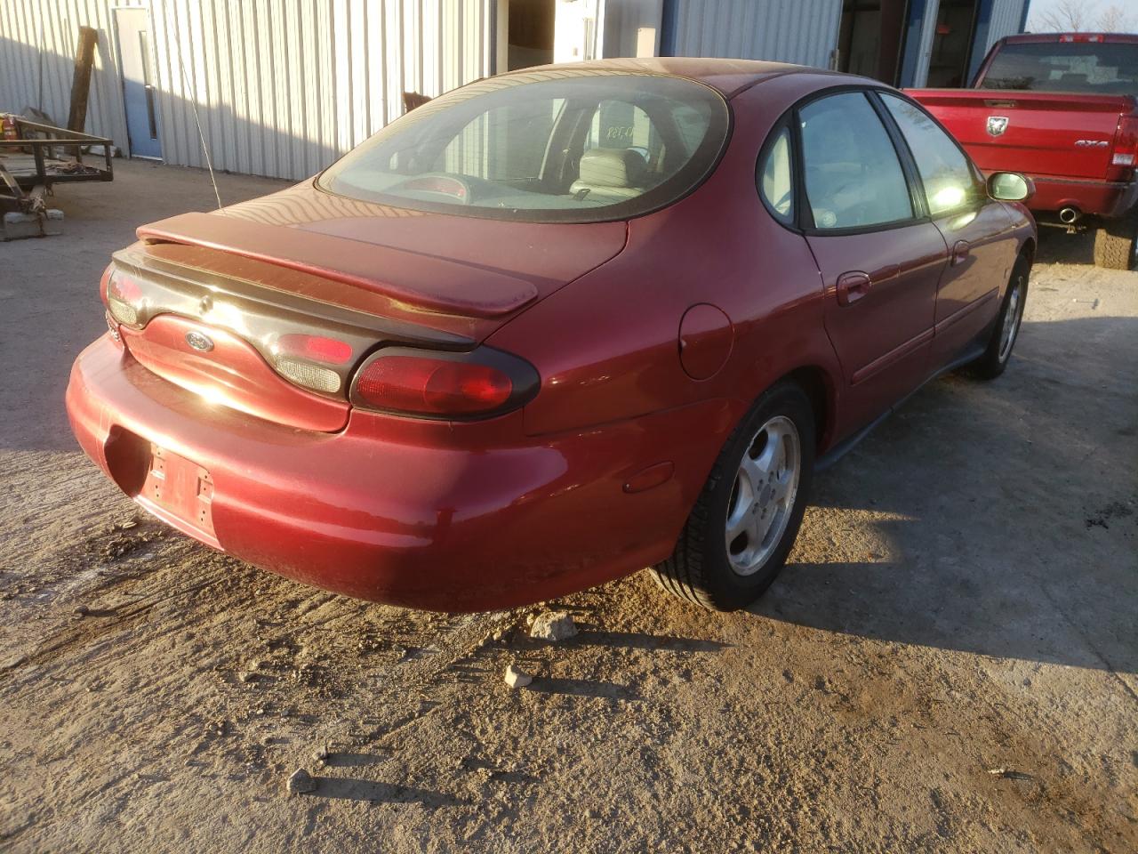 Photo 4 from auction – 1999 FORD TAURUS with VIN 1FAFP53S3XA265568