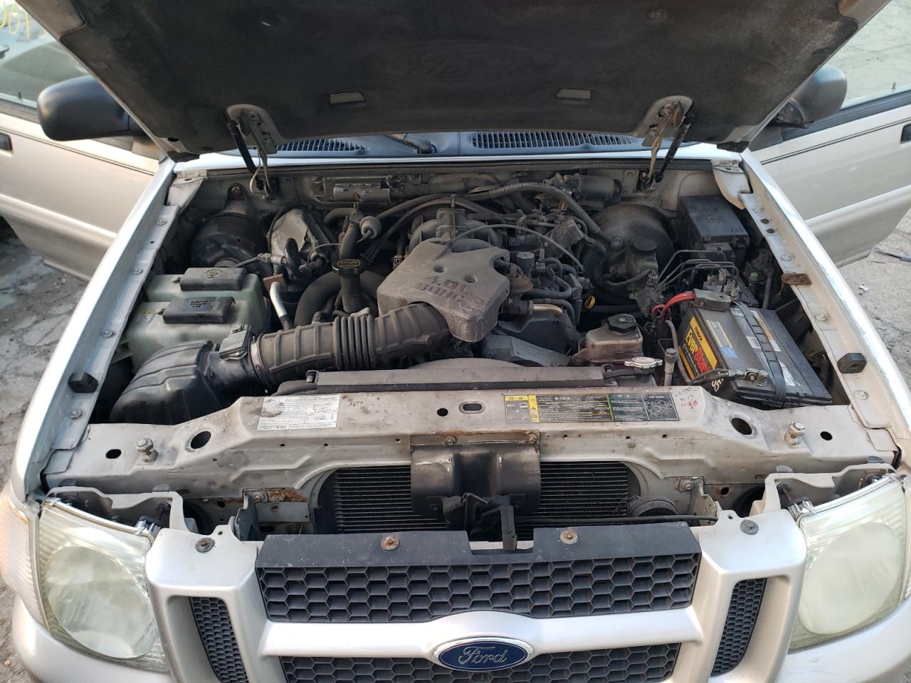 Photo 7 from auction – 2005 FORD EXPLORER S with VIN 1FMZU77K65UA47556