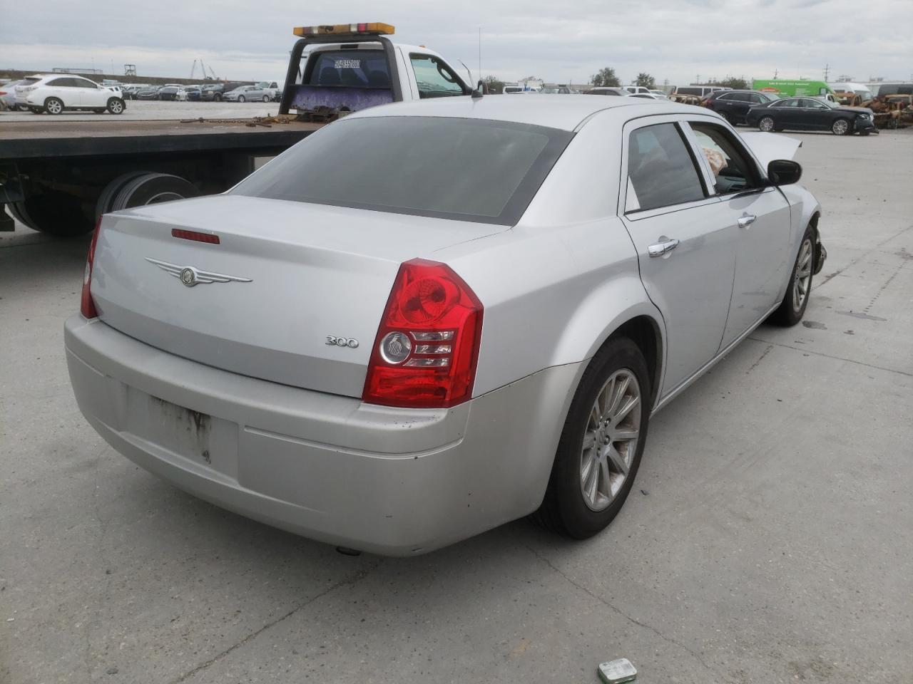 Photo 4 from auction – 2008 CHRYSLER 300 LX with VIN 2C3KA43R58H157848