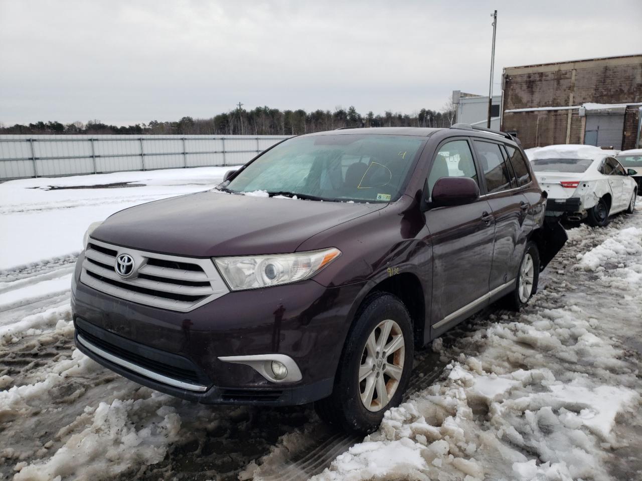 Photo 2 from auction – 2012 TOYOTA HIGHLANDER with VIN 5TDBK3EHXCS158110