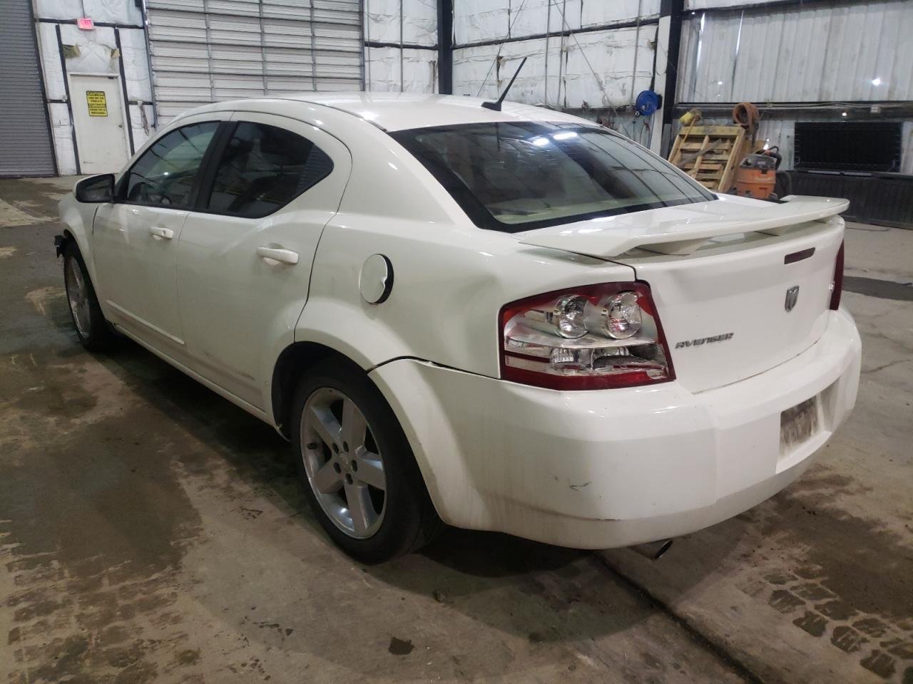 Photo 3 from auction – 2008 DODGE AVENGER R/ with VIN 1B3LC76M18N692339