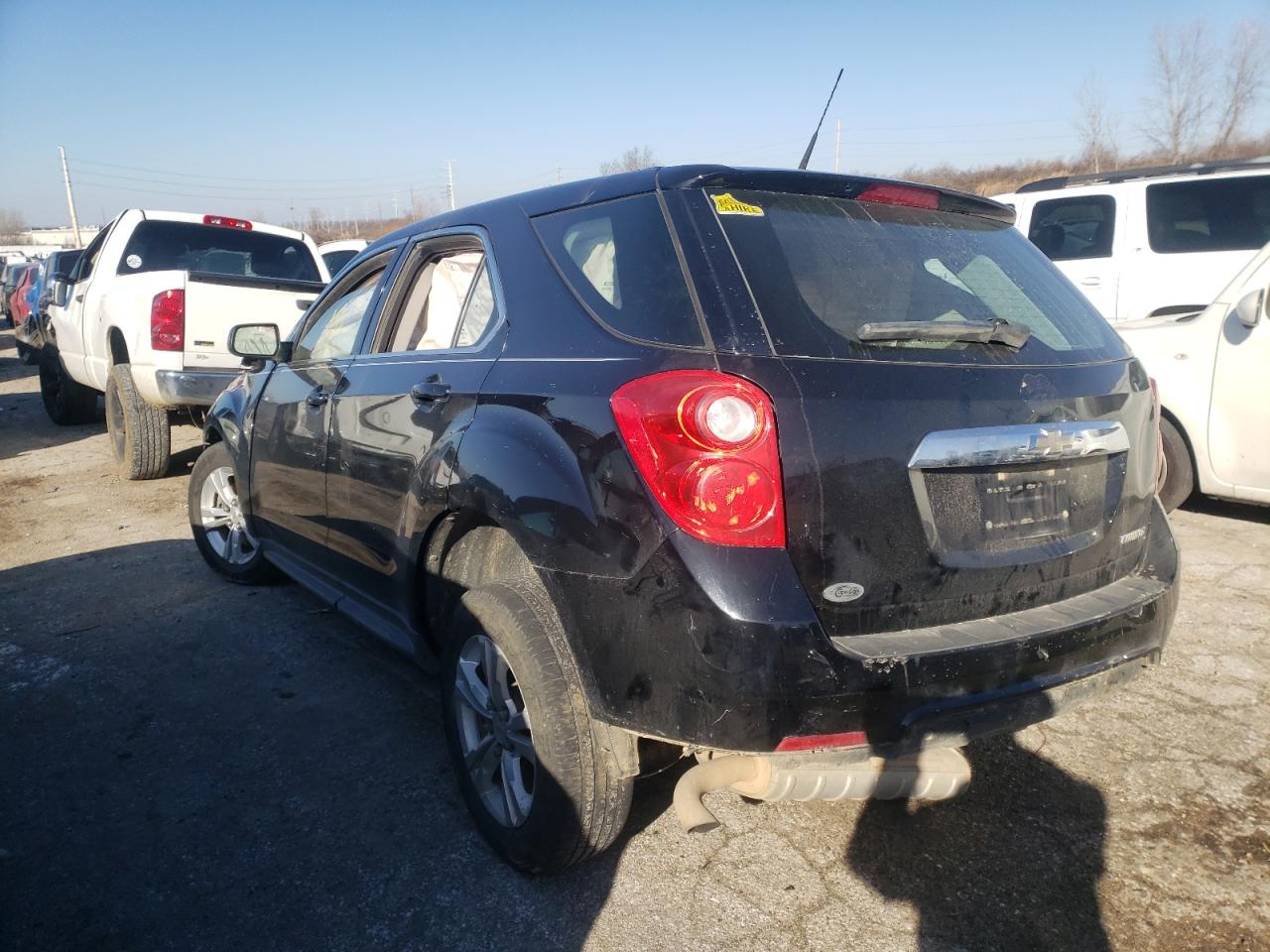 Photo 3 from auction – 2011 CHEVROLET EQUINOX LS with VIN 2GNALBEC2B1231572