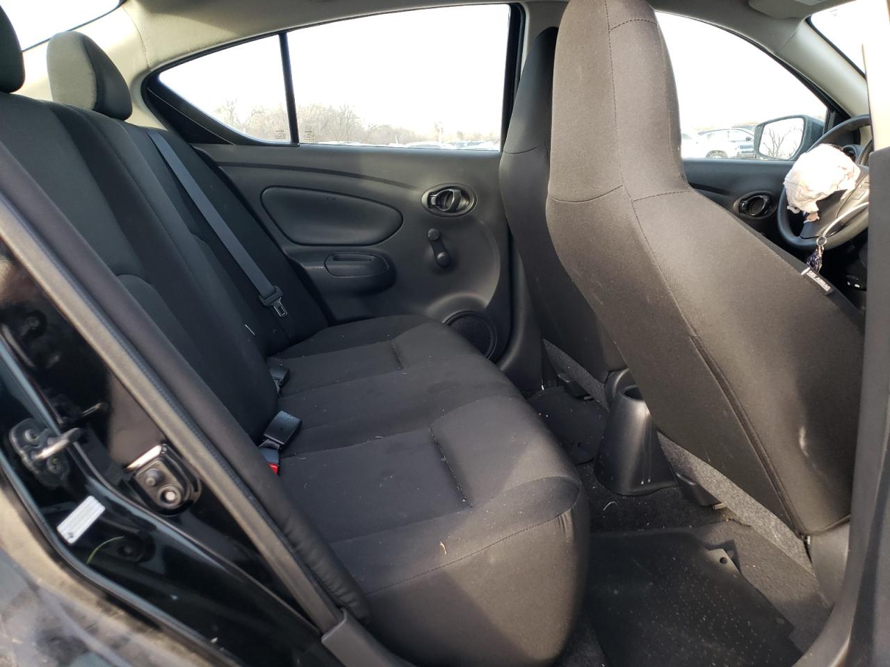 Photo 6 from auction – 2017 NISSAN VERSA S with VIN 3N1CN7AP3HL896444