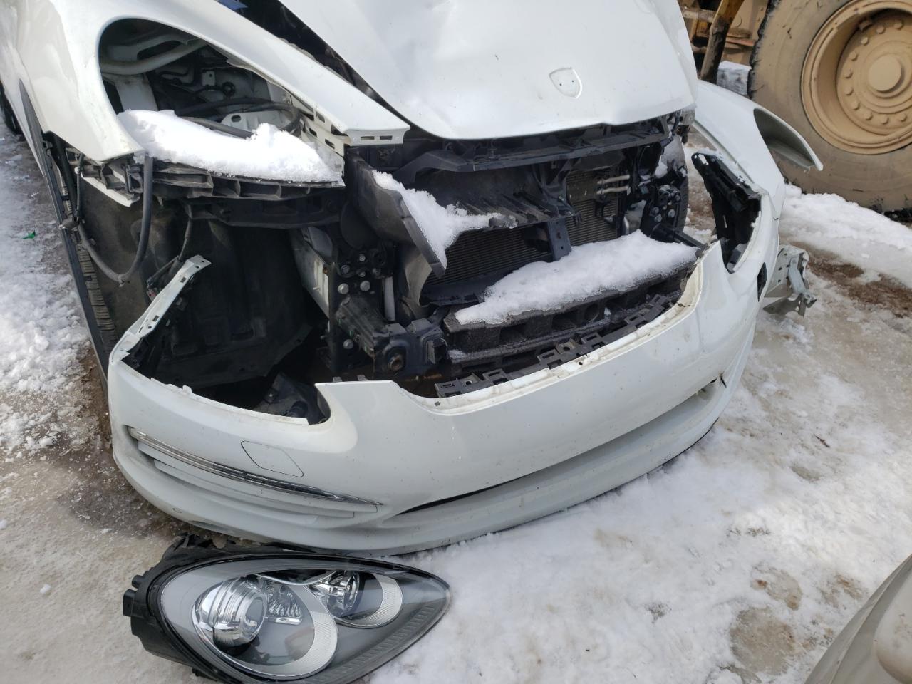 Photo 9 from auction – 2014 PORSCHE CAYENNE with VIN WP1AA2A21ELA93919