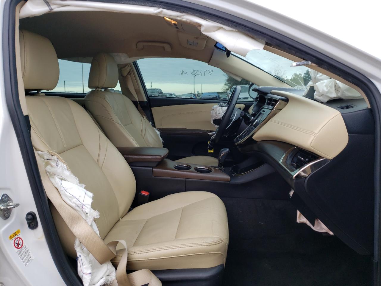 Photo 5 from auction – 2016 TOYOTA AVALON XLE with VIN 4T1BK1EB9GU200652