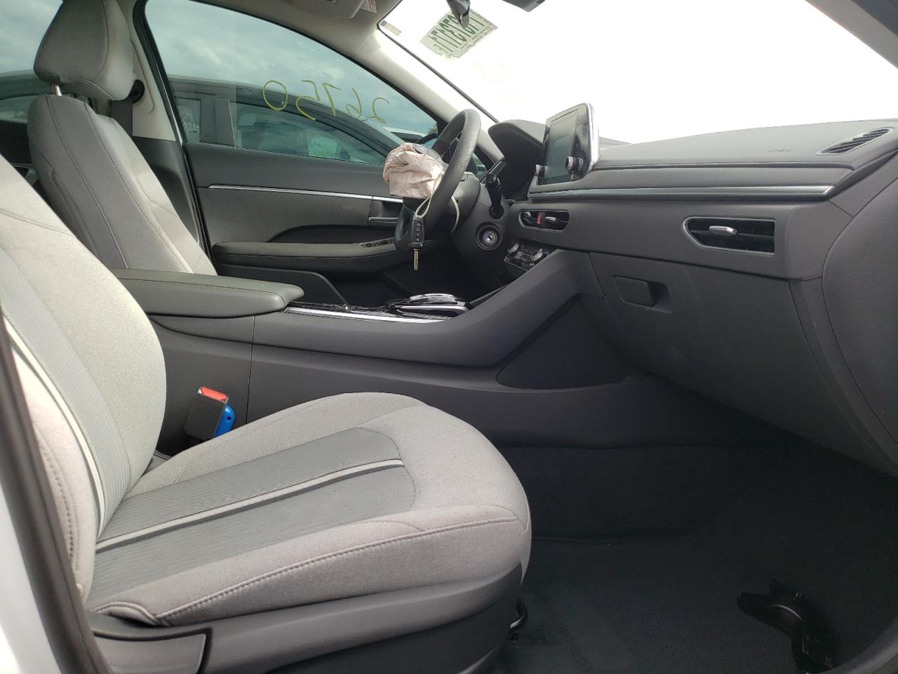 Photo 5 from auction – 2020 HYUNDAI SONATA SE with VIN 5NPEG4JA6LH038176