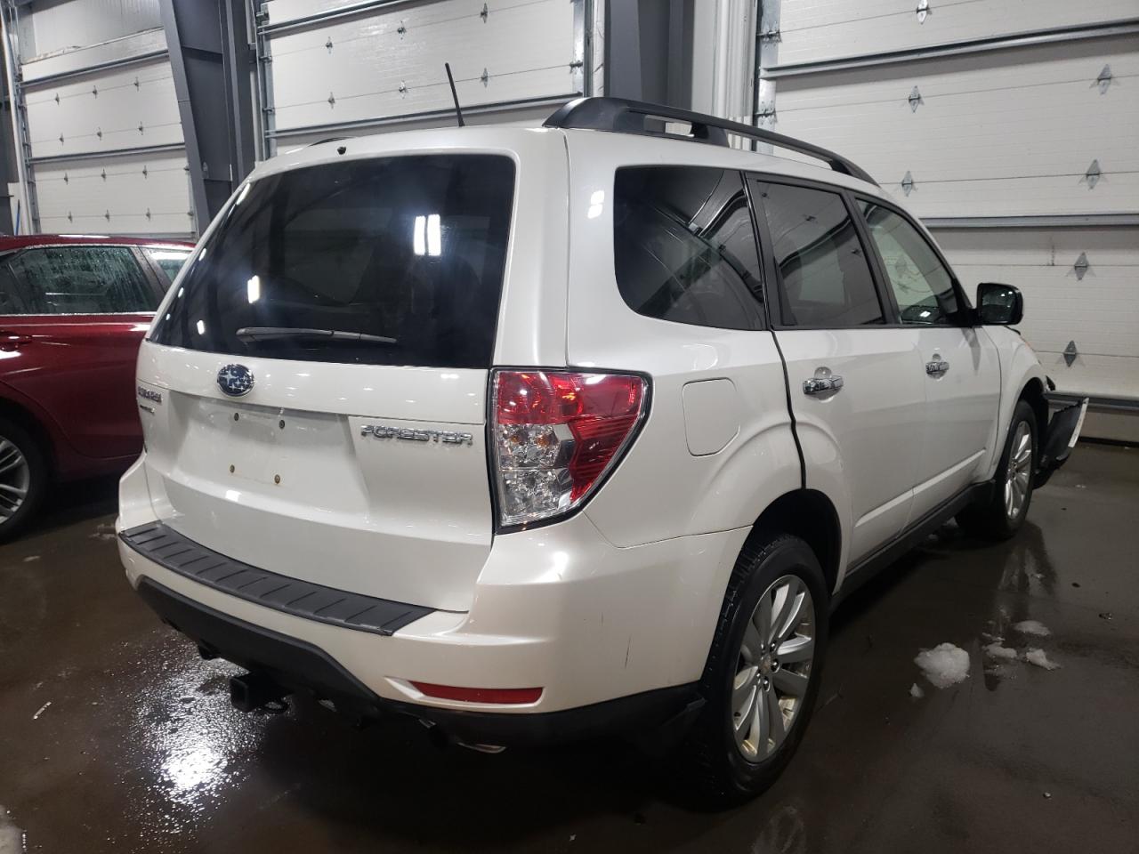 Photo 4 from auction – 2011 SUBARU FORESTER 2 with VIN JF2SHADC3BH746976