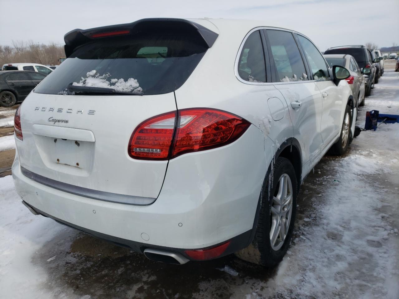 Photo 4 from auction – 2014 PORSCHE CAYENNE with VIN WP1AA2A21ELA93919