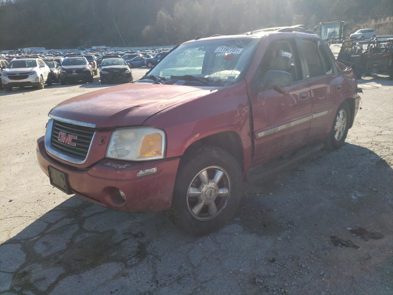 Photo 2 from auction – 2005 GMC ENVOY with VIN 1GKDT13S952121847