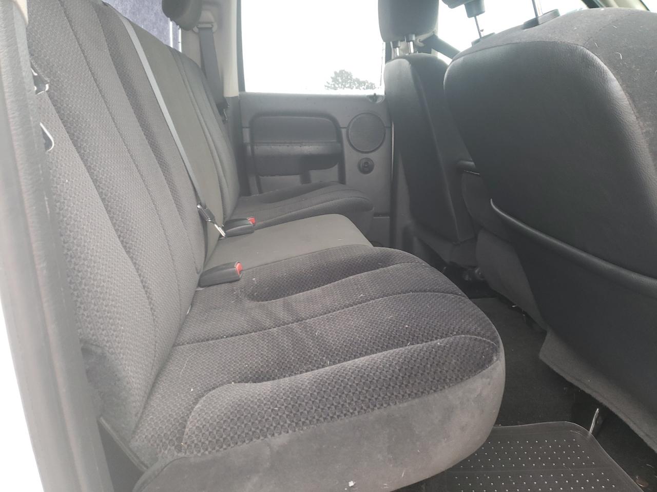 Photo 6 from auction – 2005 DODGE RAM 1500 S with VIN 1D7HU18N15S335024