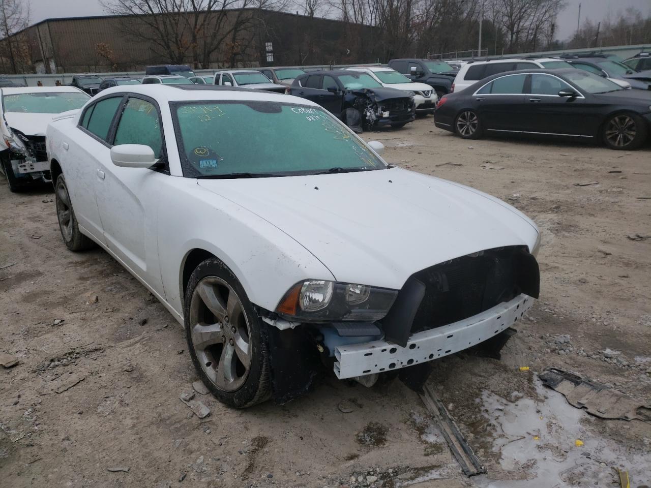 DODGE CHARGER SE 2014 with VIN 2C3CDXBGXEH333947 - Photo from auction