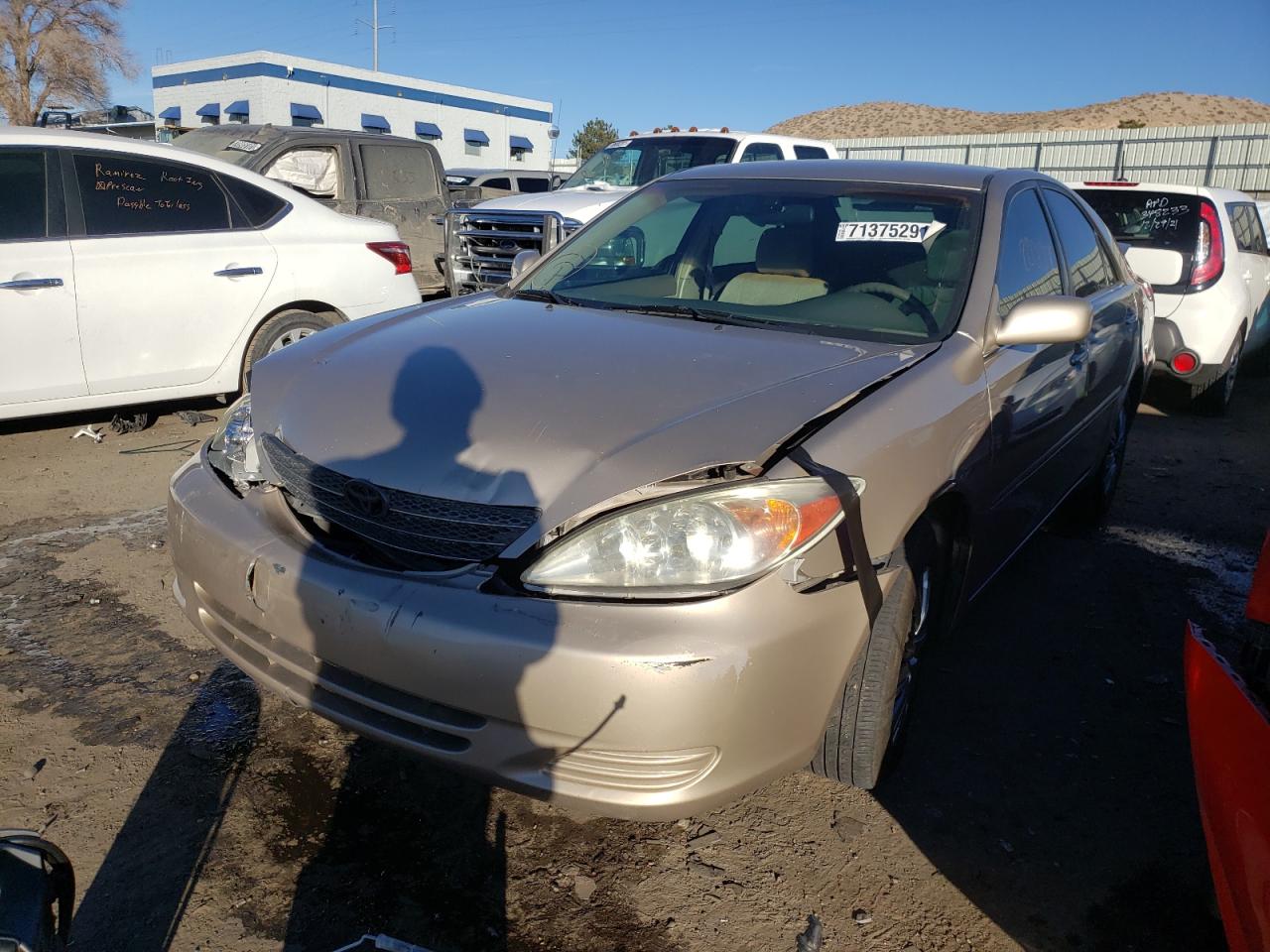 Photo 2 from auction – 2004 TOYOTA CAMRY LE with VIN 4T1BE32K64U797326