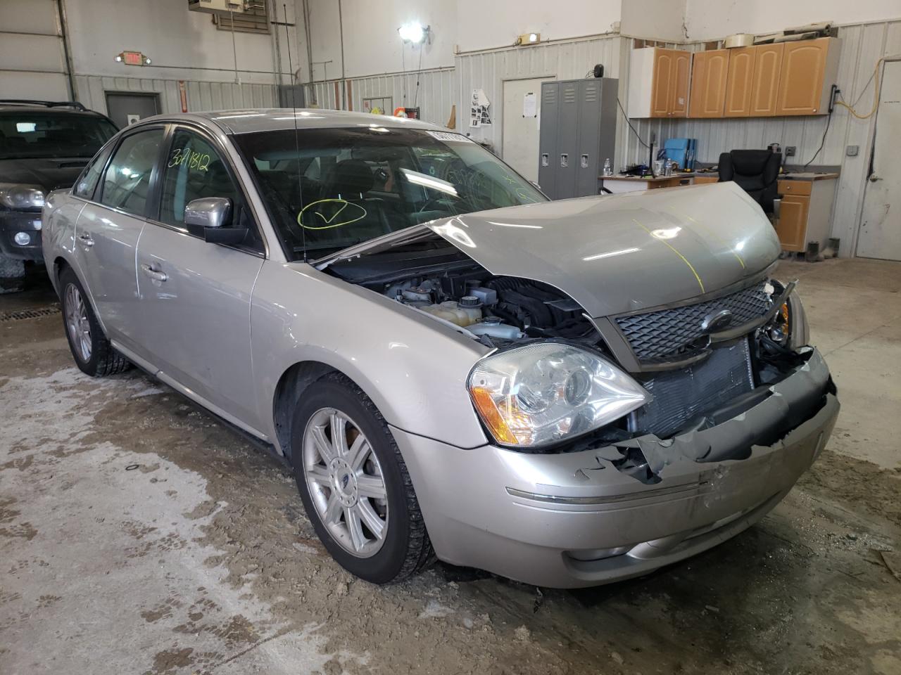 FORD FIVE HUNDR 2007 with VIN 1FAFP25187G104987 - Photo from auction