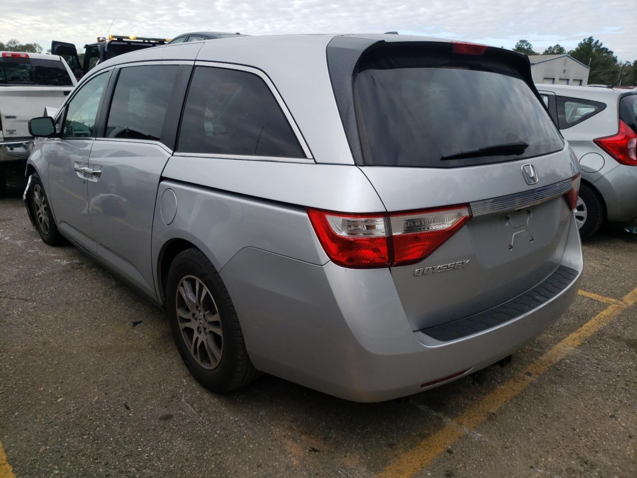 Photo 3 from auction – 2013 HONDA ODYSSEY EX with VIN 5FNRL5H64DB030159