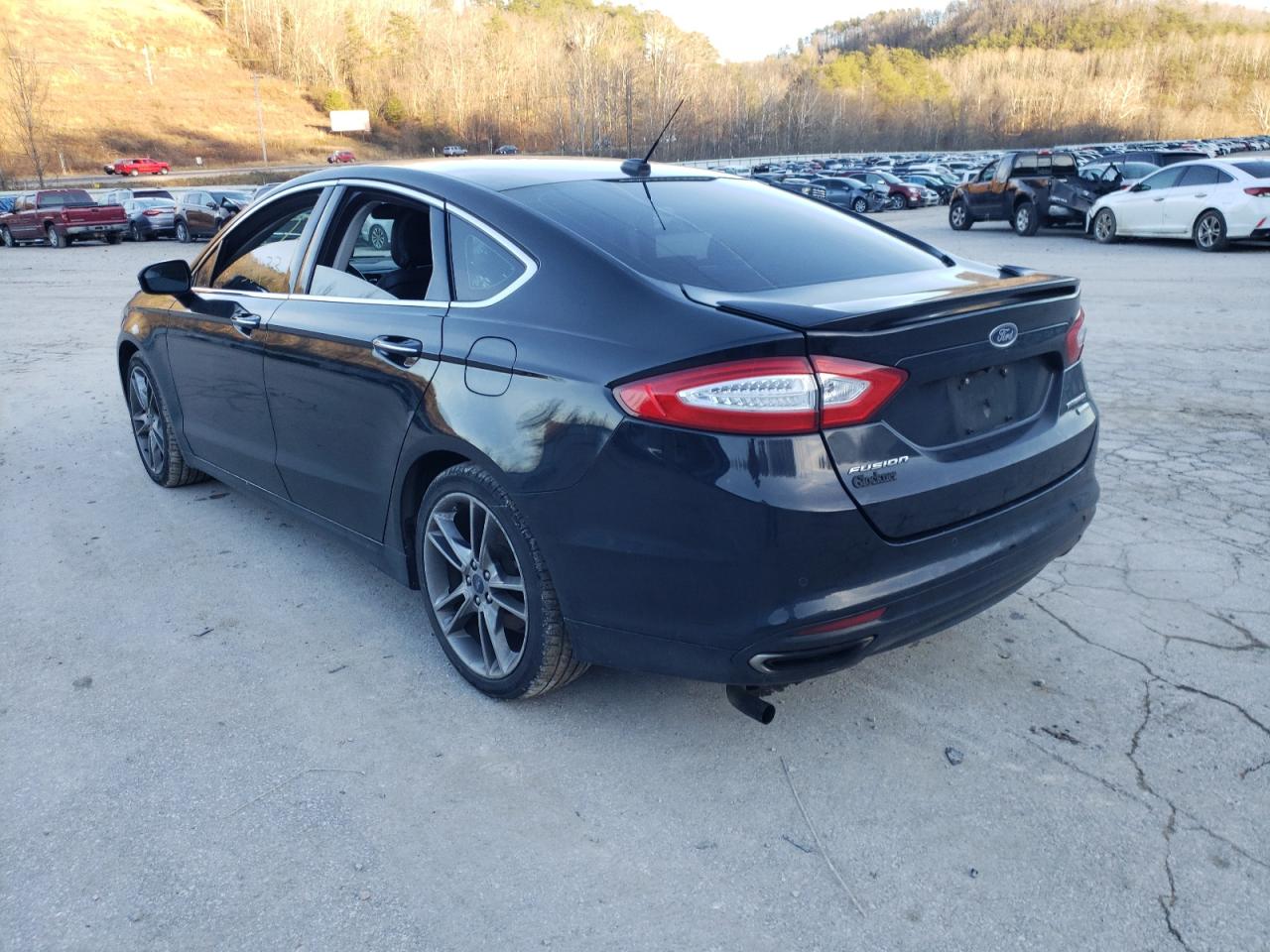 Photo 3 from auction – 2016 FORD FUSION TIT with VIN 3FA6P0K95GR238704