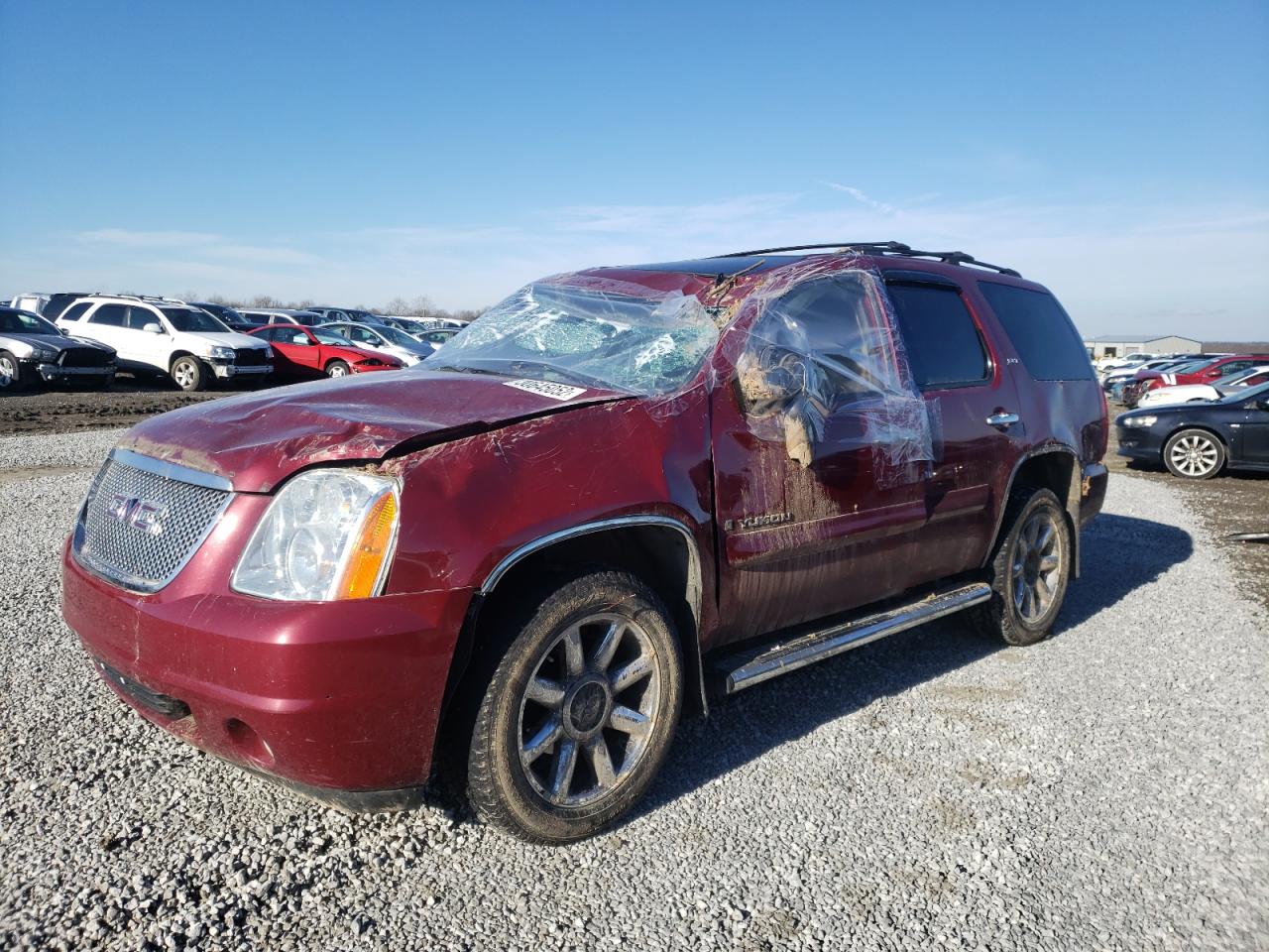 Photo 2 from auction – 2007 GMC YUKON with VIN 1GKFK13037J154796