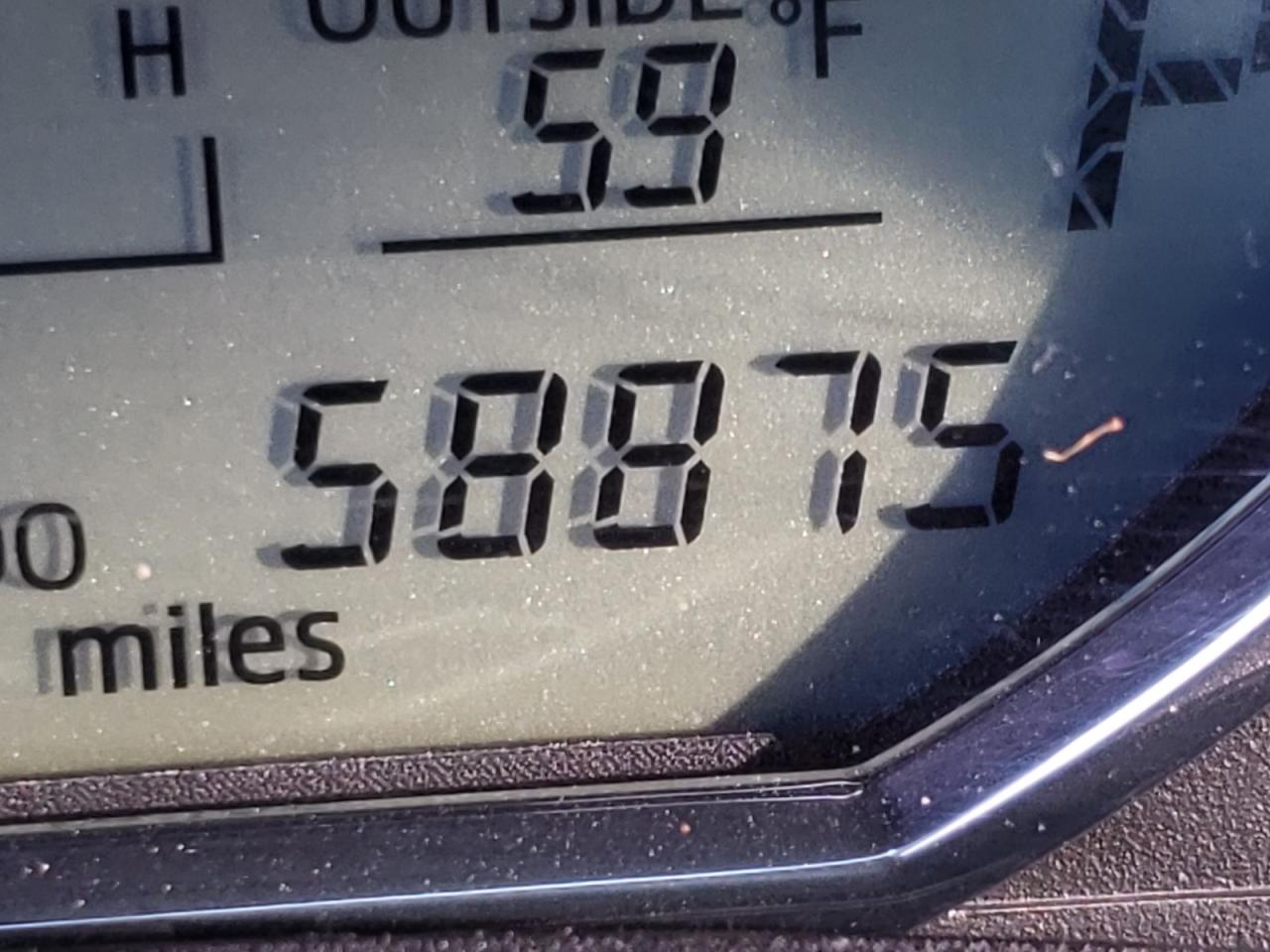 Photo 8 from auction – 2014 TOYOTA COROLLA L with VIN 2T1BURHE2EC150996
