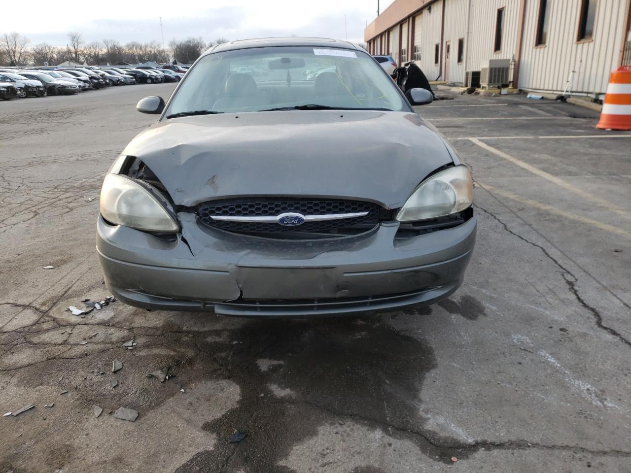 Photo 9 from auction – 2002 FORD TAURUS SES with VIN 1FAFP55U42G167556