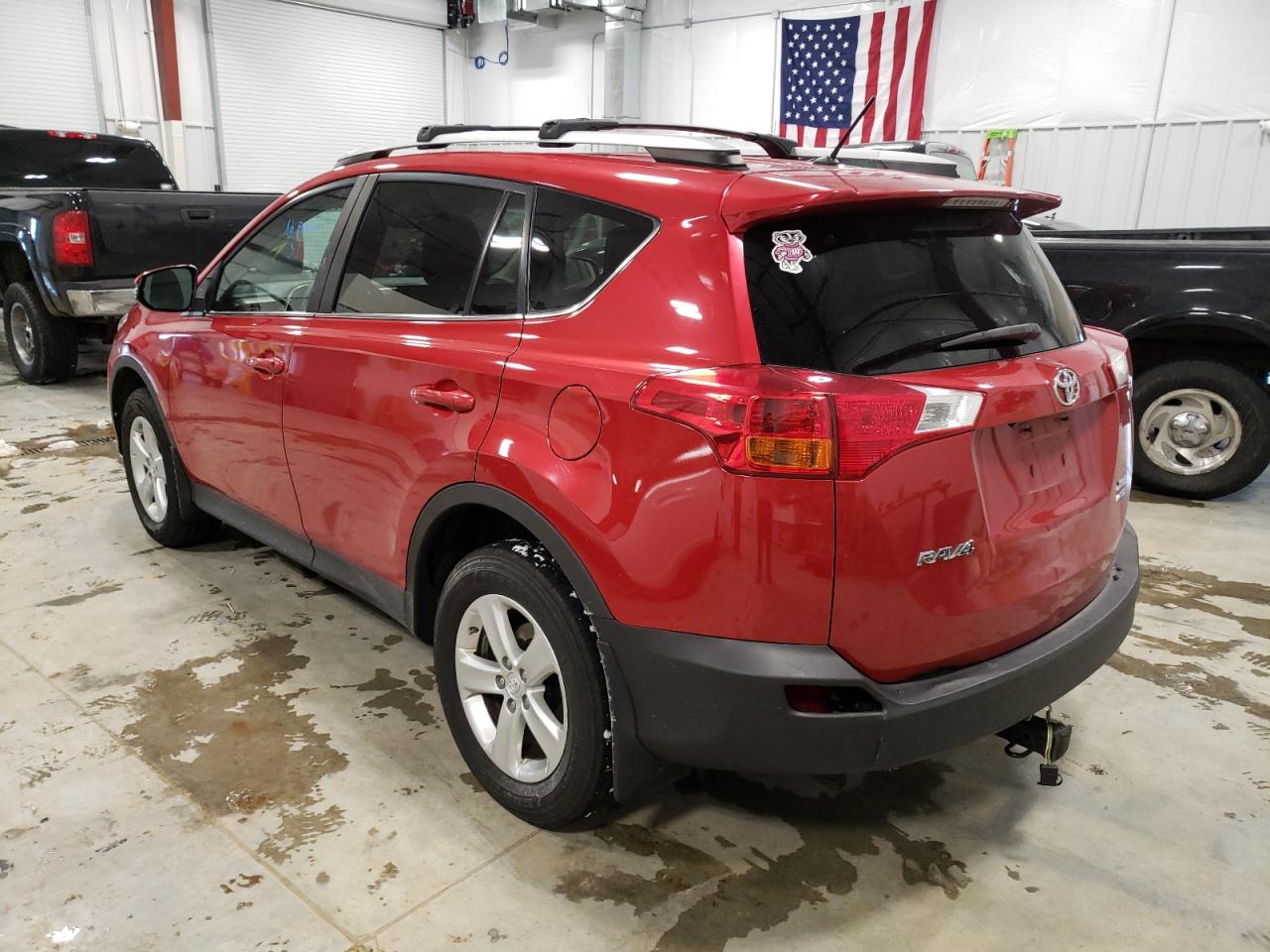 Photo 3 from auction – 2013 TOYOTA RAV4 XLE with VIN 2T3RFREV7DW020780