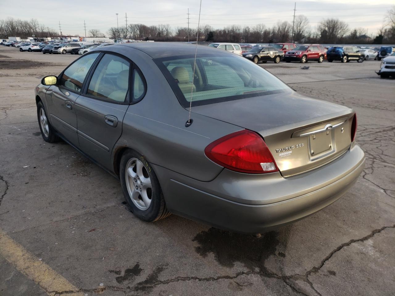 Photo 3 from auction – 2002 FORD TAURUS SES with VIN 1FAFP55U42G167556