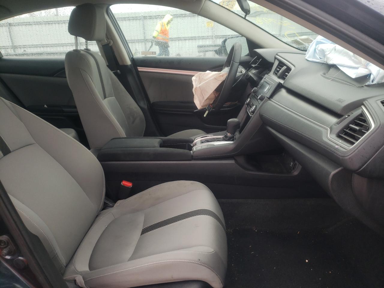 Photo 5 from auction – 2018 HONDA CIVIC LX with VIN 2HGFC2F5XJH567976