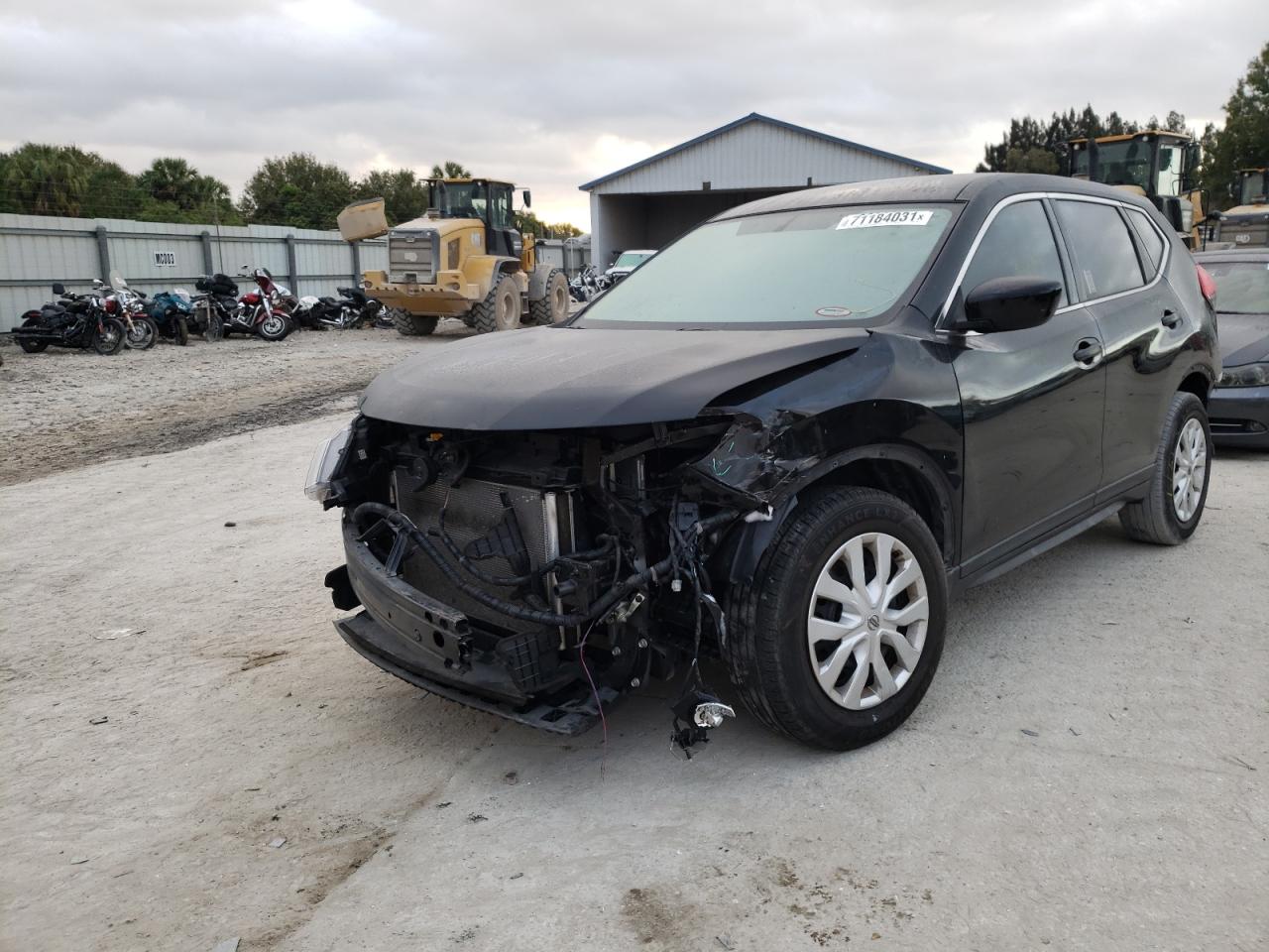 Photo 2 from auction – 2017 NISSAN ROGUE S with VIN KNMAT2MT8HP541912