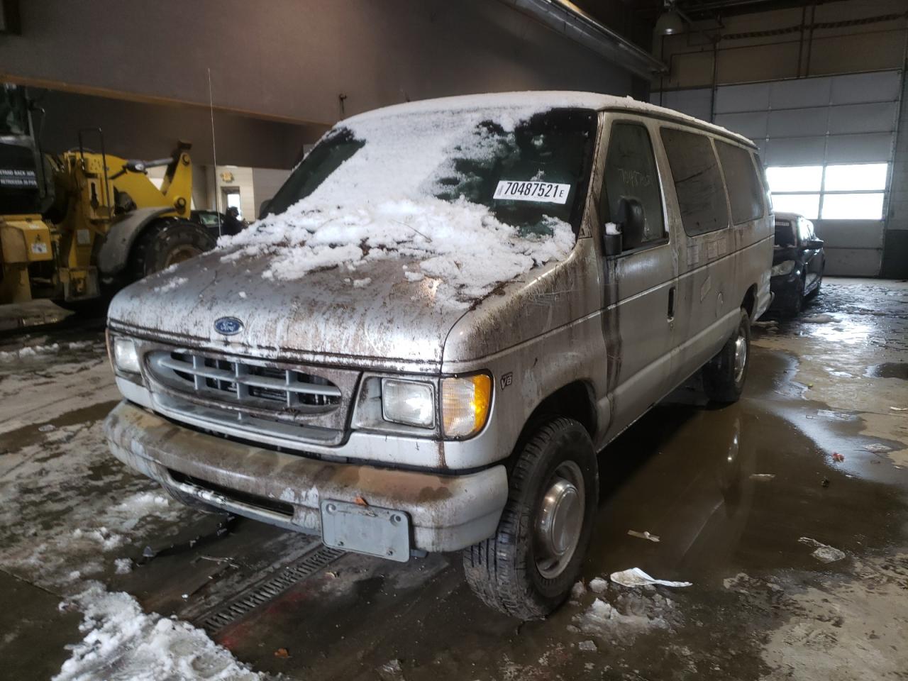 Photo 2 from auction – 1998 FORD ECONOLINE with VIN 1FBSS31L3WHA30931